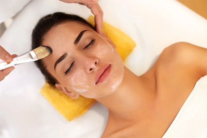 IS CLINICAL FIRE + ICE FACIAL: 60 MINUTE